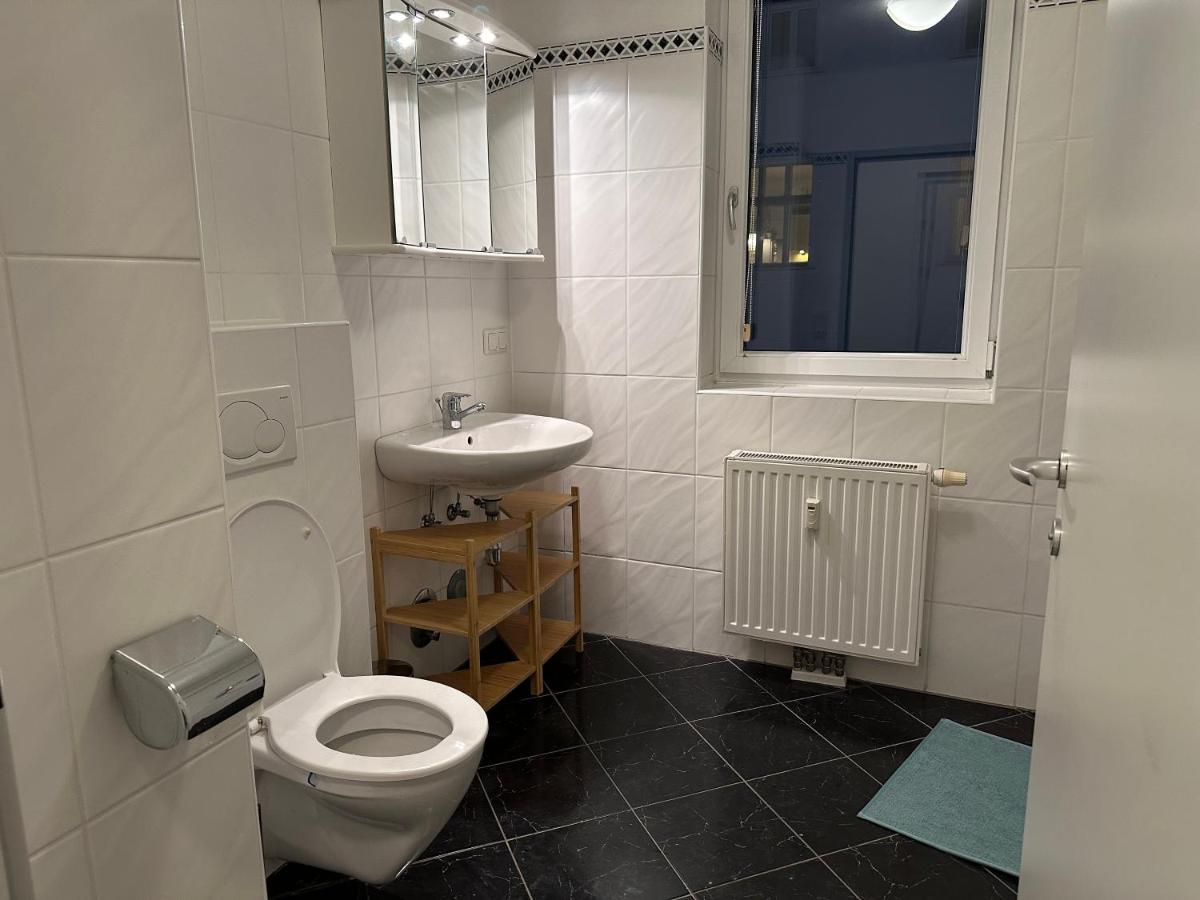 Apartment West2 *